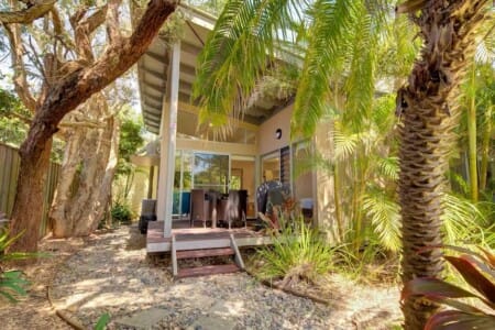 Villa entrance to your beachside holiday getaway at Mobys Beach Retreat as captured by Travellarks Getaways