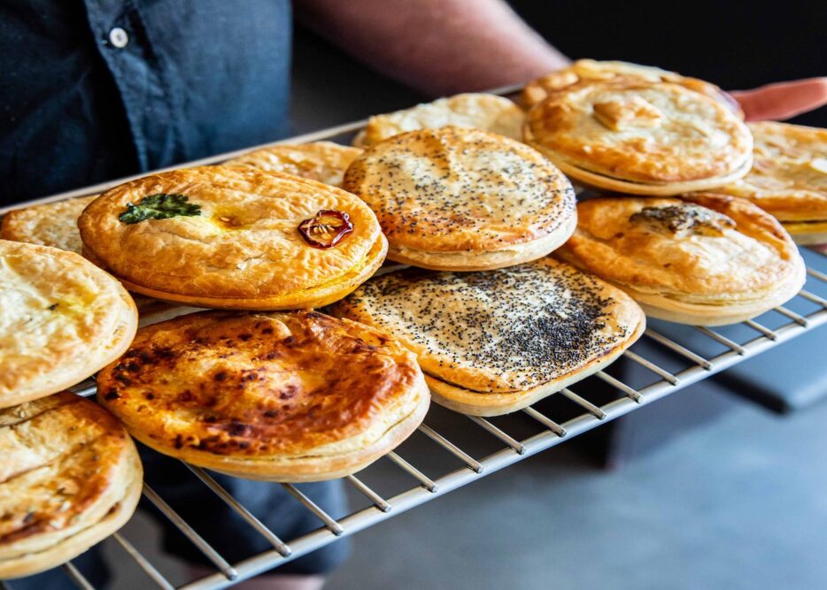 Haydens-pies-Ulladulla-NSW - Travellarks Haydens-pies-Ulladulla-NSW.