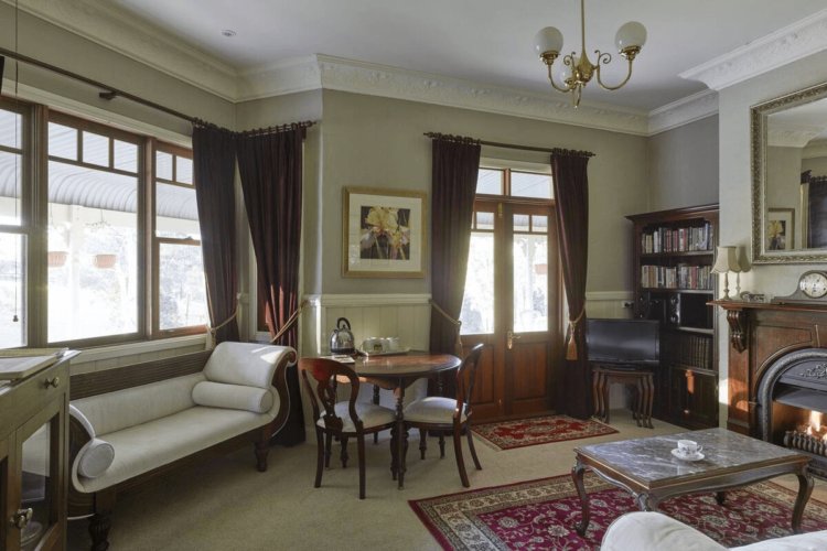 the-willows-at-kurrajong-nsw-interior-travellarks-getaways