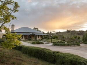 Battunga_Sunsetting - Travellarks Battunga-cottages-watervale-clare-valley-sa-accommodation-travellarks-house