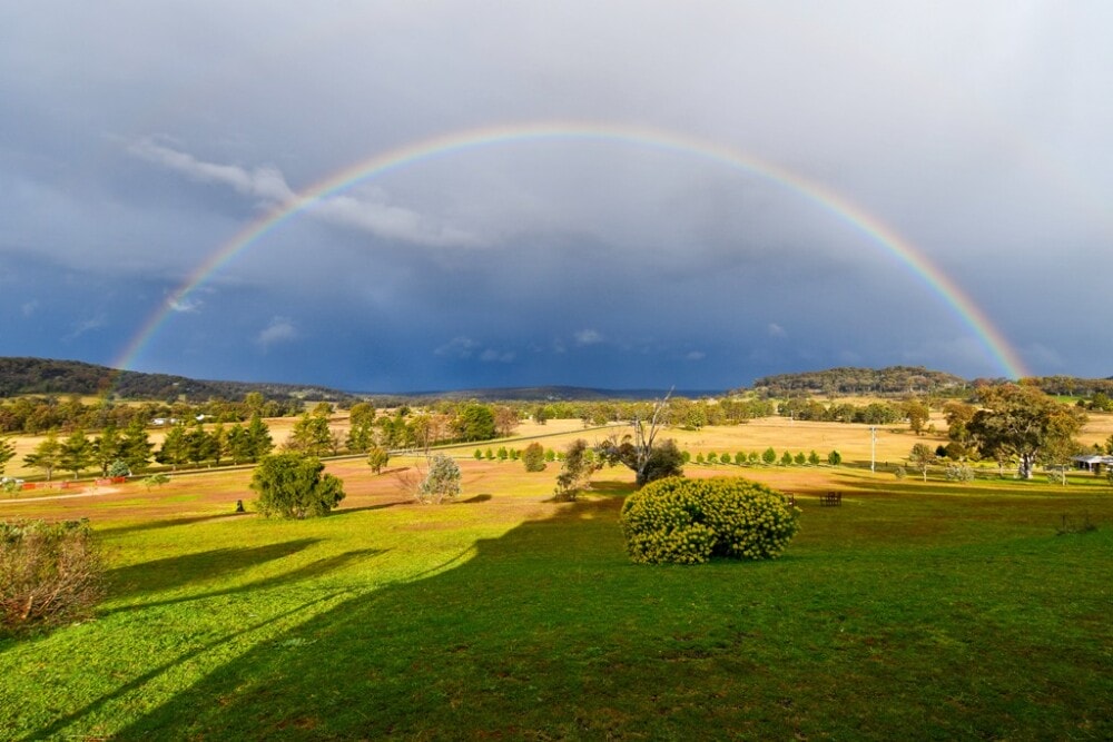 mudgee-nsw-rainbow-scenic-fields-footloose-freya-travellarks - Travellarks mudgee-nsw-rainbow-scenic-fields-footloose-freya-travellarks