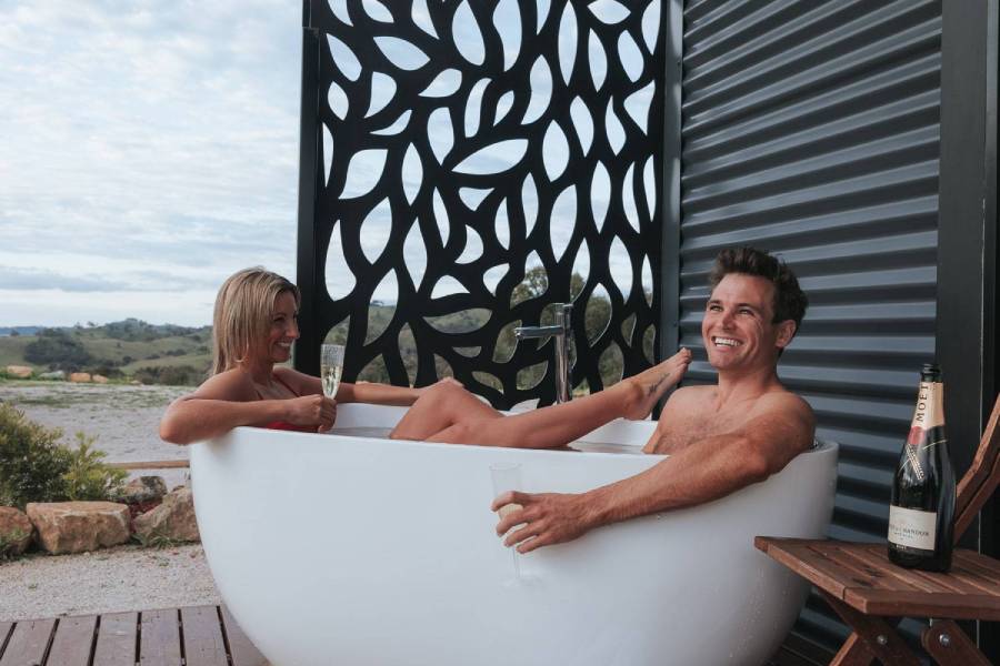 kundalinilodgetubslider Travellarks Getaways kundalini lodge tub travellarks