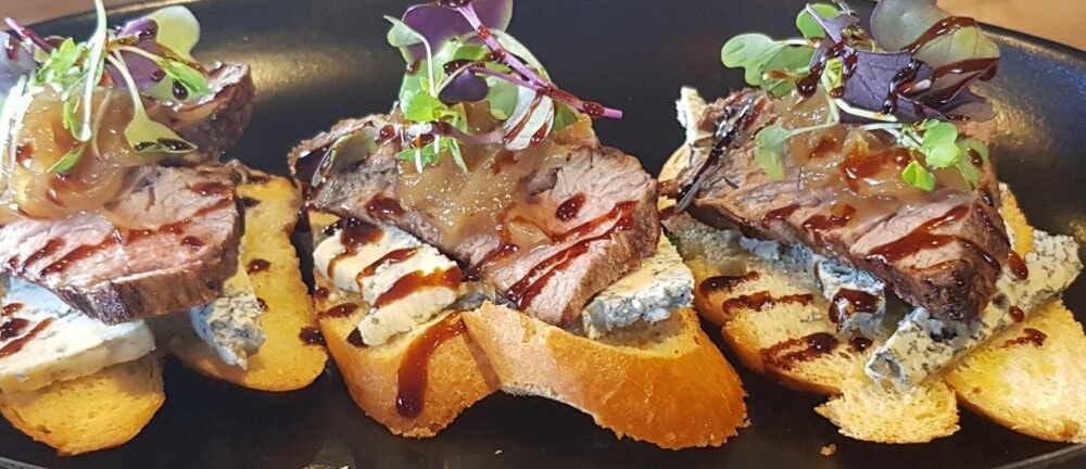 crostini-with-blue-cheese-western-tiers-distillery-TAS-Travellarks - Travellarks crostini-with-blue-cheese-western-tiers-distillery-TAS-Travellarks
