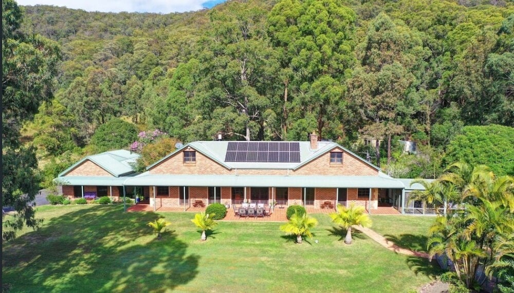 sutherland-downs-retreat-north-coast-Travellarks-accommodation