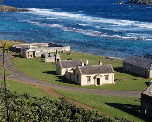 norfolk-island-qld-accommodation-travellarks-heritage-buildings - Travellarks norfolk-island-qld-accommodation-travellarks-heritage-buildings
