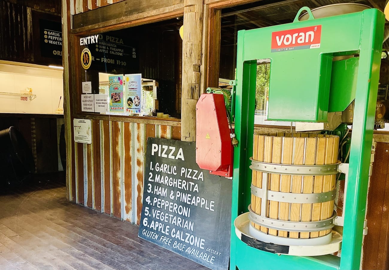 Hillbilly-Cider-Pizza-Little-Hartley-NSW-Travellarks - Travellarks Hillbilly-Cider-Pizza-Little-Hartley-NSW-Travellarks.jpg
