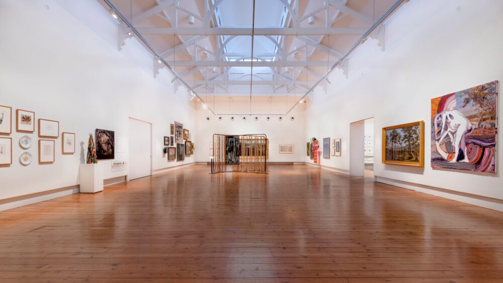 royal-park-art-gallery-launceston-tasmania-travellarks-accommodation - Travellarks royal-park-art-gallery-launceston-tasmania-travellarks-accommodation