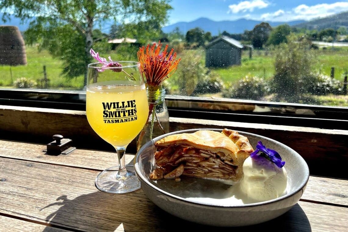 willie-smiths-famous-apple-pie-Tasmania-Travellarks
