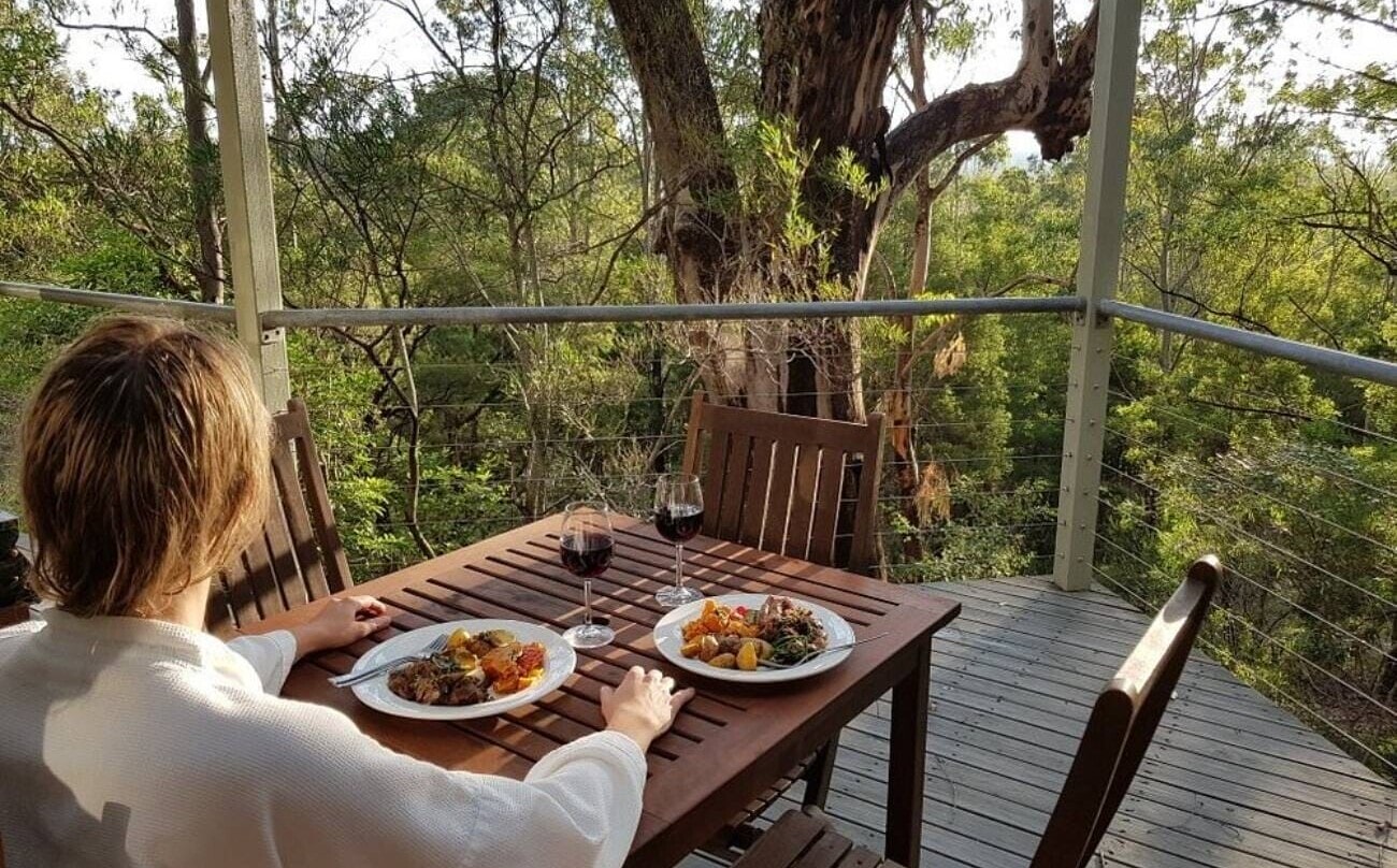 Bombah-Point-Eco-Cottage-Myall-Lakes-Travellarks-NSW