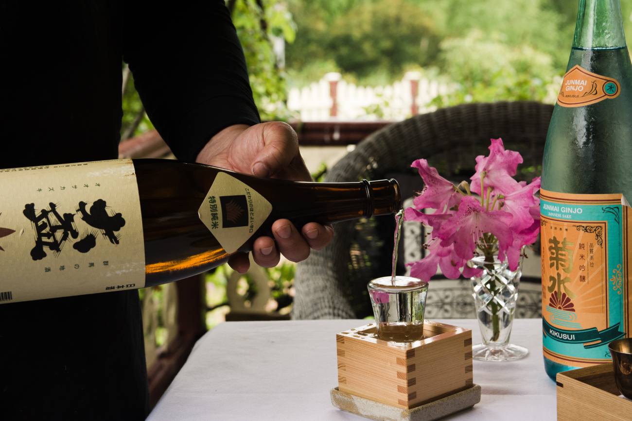 Japanese-sake-or-whisky-options- Cambridge House- Geeveston- Tasmania- Travellarks - Travellarks Japanese sake or whisky set options. Cambridge house, Geeveston, Tasmania