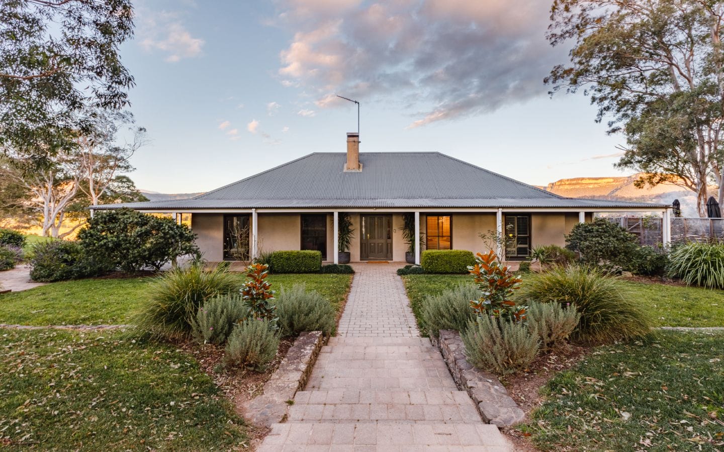 dryridgeestatethehomesteadhousetravellarks  Travellarks Getaways dryridge estate the homestead house travellarks